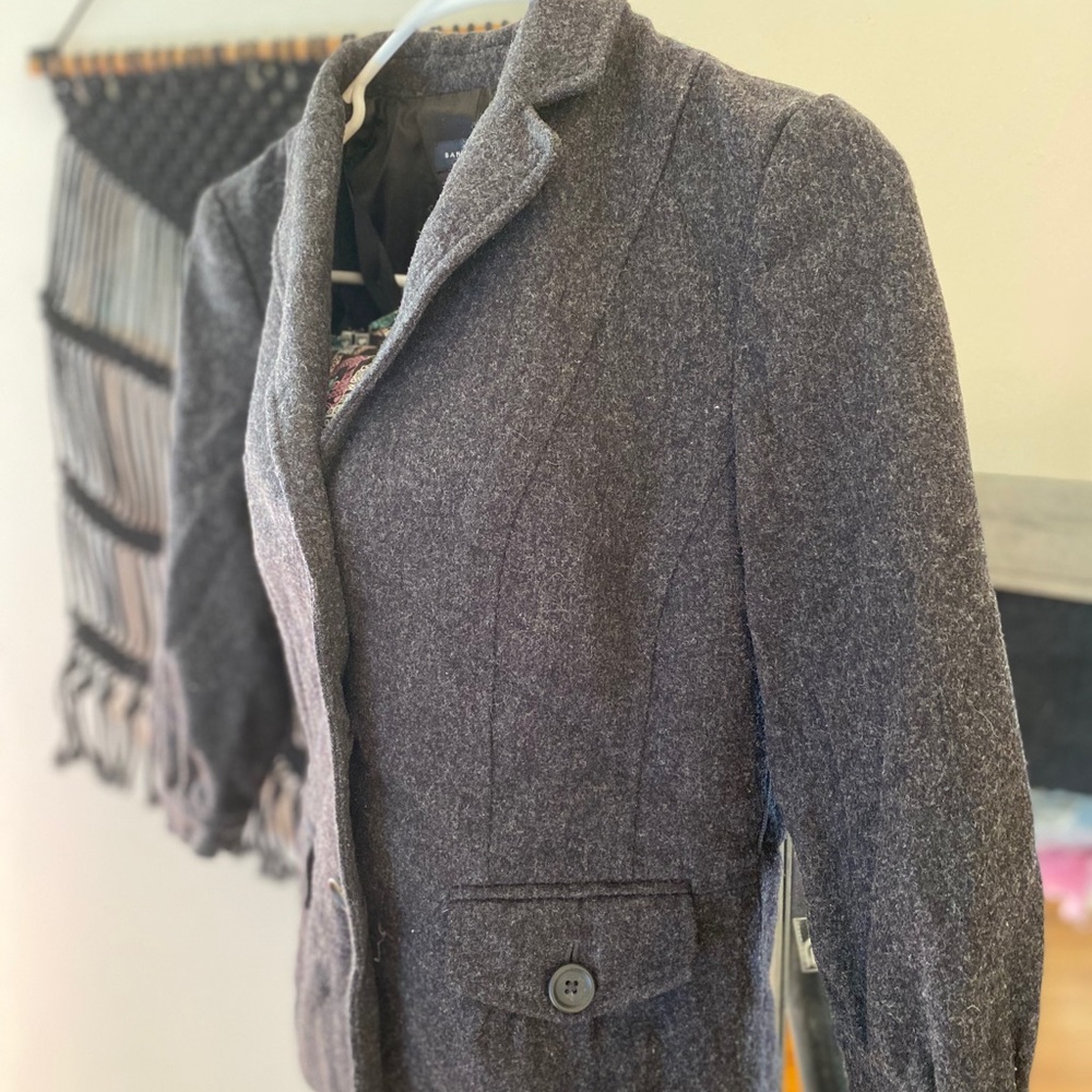 Banana Republic cropped blazer